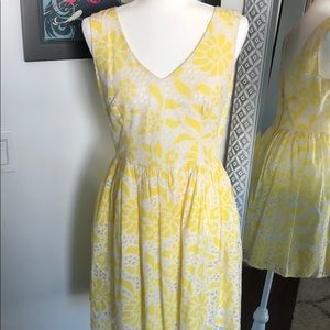love...ady Yellow White Floral Spring/Summer Dress
